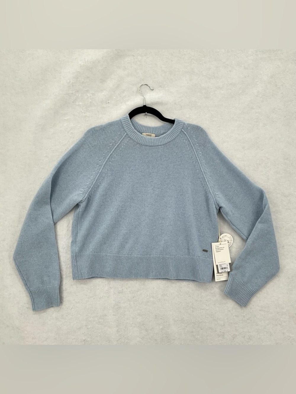 NWT Vuori Émilie Cashmere Crew Bluebell Medium VW2050‎